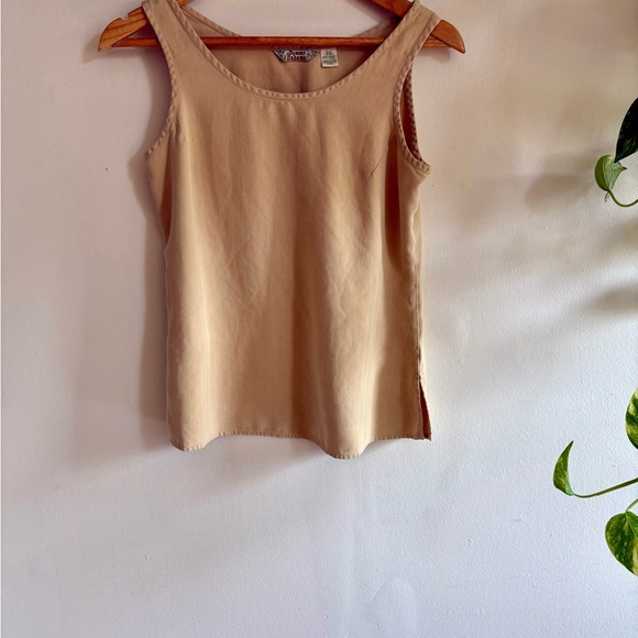 Tommy Bahama 100% Silk Tank – Size S/P - Picture 2 of 4